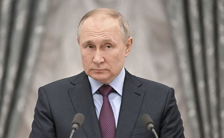 La Corte Penal Internacional ordenó detener a Putin