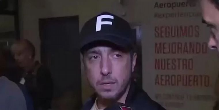 Jey Mammon se fue del país tras ser acusado de abuso sexual por Lucas Benvenuto