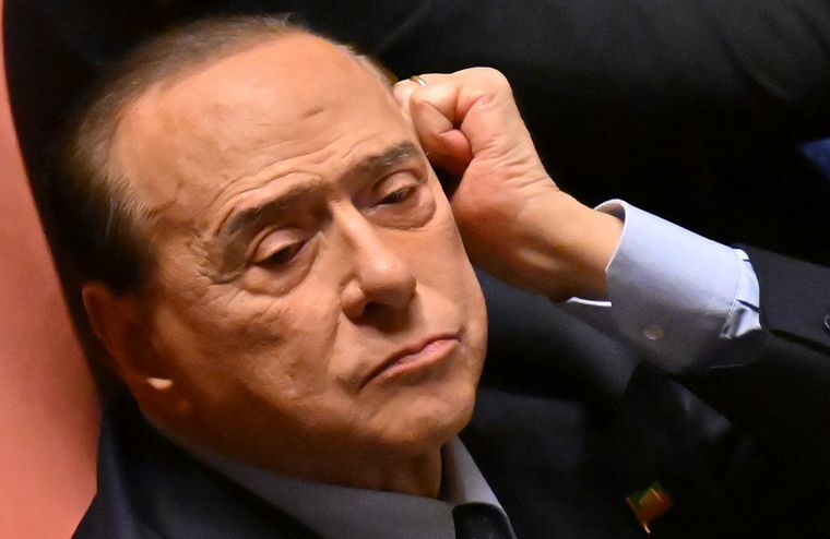 Italia: el ex primer ministro Berlusconi tiene leucemia e infección pulmonar