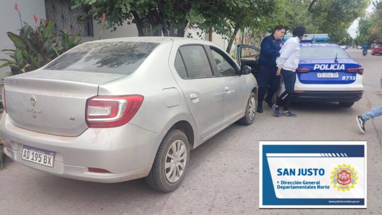 Dos hombres detenidos tras sustraer un auto