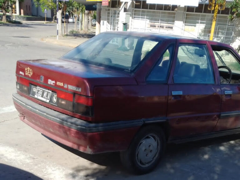 Detenido tras chocar y darse a la fuga