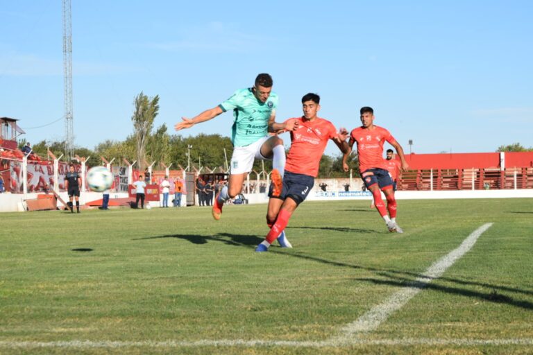 Sale a la ruta en busca de los 3 puntos