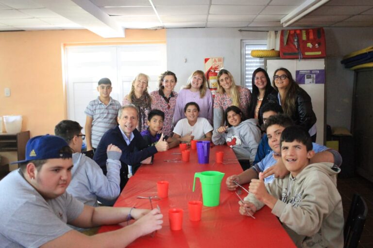 El Centro Educativo Instituto de Modalidad Especial Don Orione recibió al Intendente