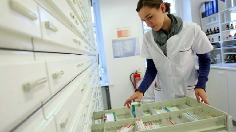 Oficial: las farmacias podrán vender remedios recetados para mascotas