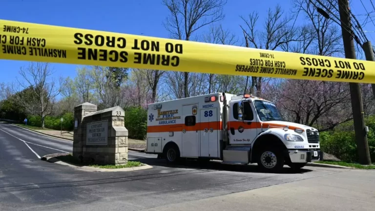 Estados Unidos: una mujer mató a tiros a tres niños y tres adultos en una escuela