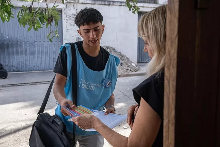 Hubo otros 1.047 casos de dengue en la provincia y 12 de chikungunya