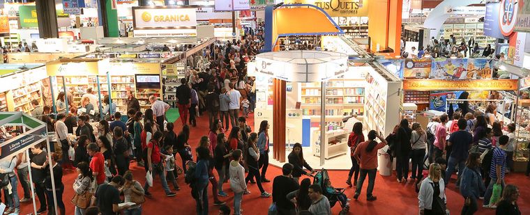  Con 1.245.000 visitantes, la Feria del Libro se revalidó como hito cultural