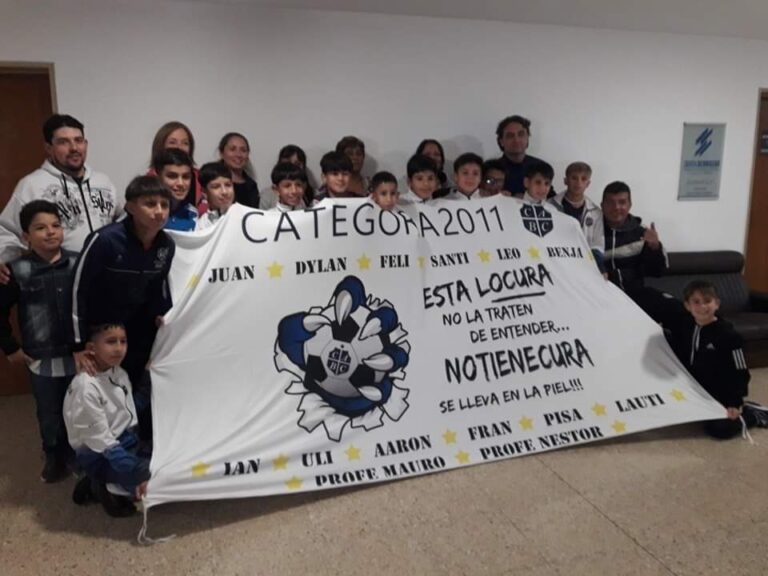 La 2011 de Barrio Cabrera visitó Promesas del fútbol