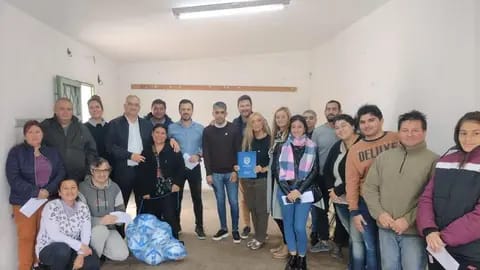 Alcides Calvo recorrió instituciones de Frontera, Josefina y San Vicente