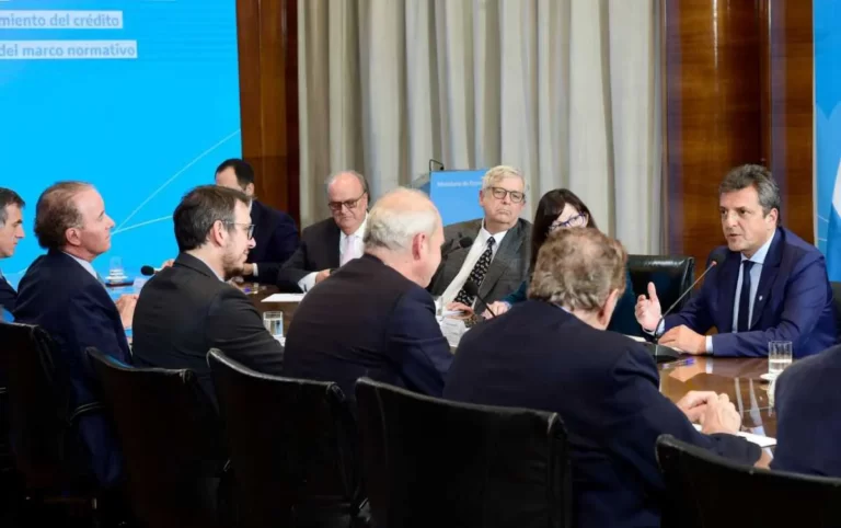 El Gobierno aumentó los límites de las tarjetas para impulsar el consumo