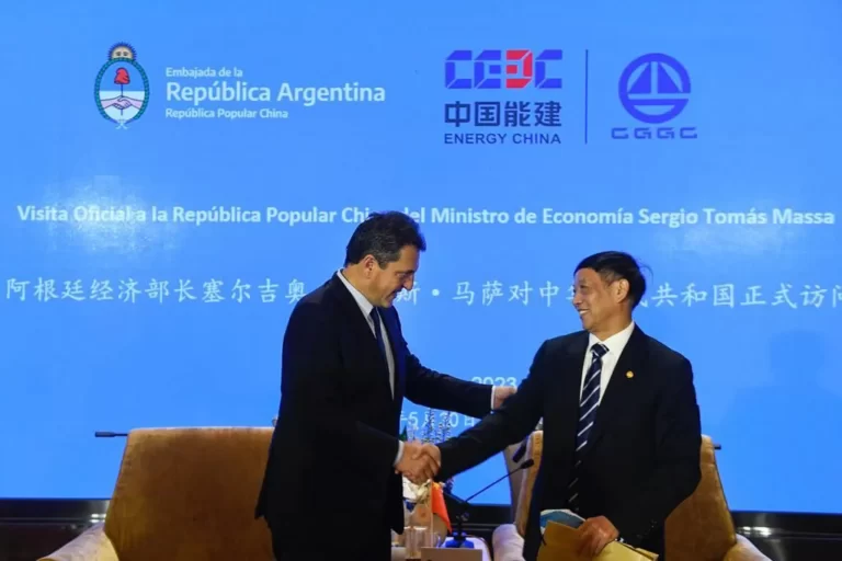 Massa acuerda con empresas chinas el desembolso de u$s 924 millones