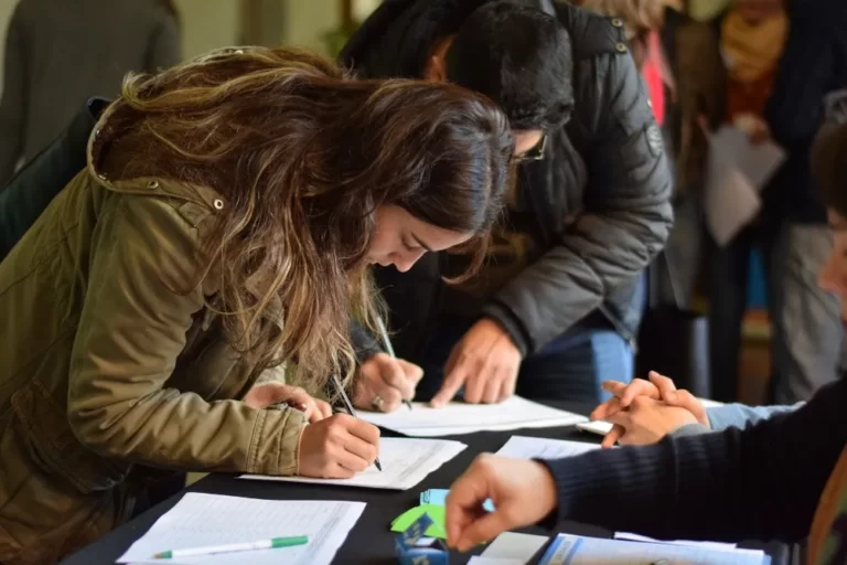 Educación: convocatoria para concursar cargos directivos y de inspección