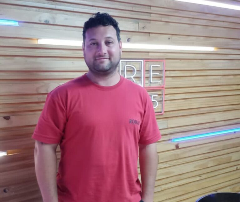 Román Piumatti: «El pádel es un deporte que lo puede jugar todo el mundo»