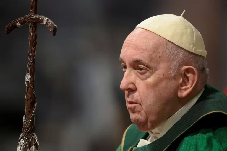 Francisco se realizó controles médicos antes de viajar a Portugal y Mongolia