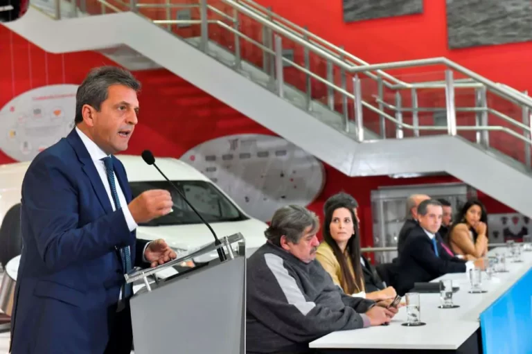 Industria automotriz: Massa presentó régimen de impulso a las exportaciones