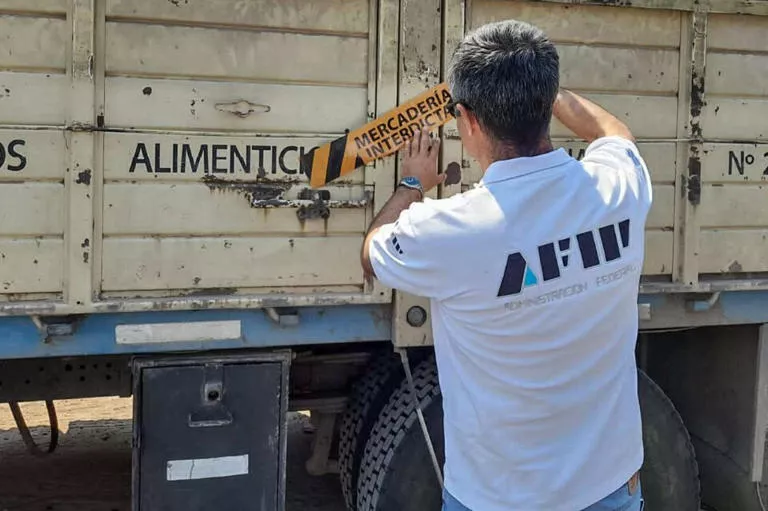 AFIP incautó soja y maíz sin documentación en el sur de Córdoba