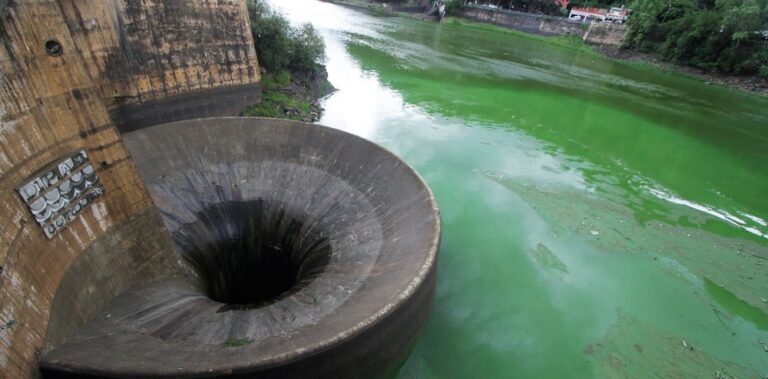 Investigación detecta contaminación en ríos y lagos de la provincia