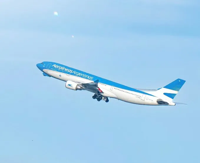 Giuliano: «Aerolíneas transporta en vacaciones a 530.000 personas»