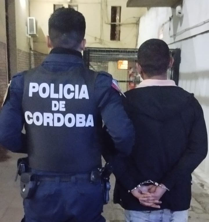 Le realizaron un control, y tenia pedido de captura