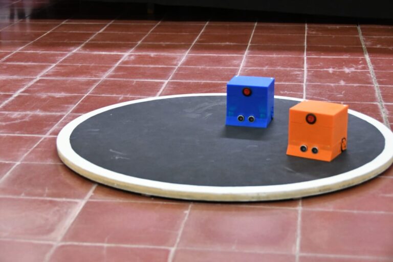 Se dictará un curso de introducción a la robótica: “Robot Mini Sumo”