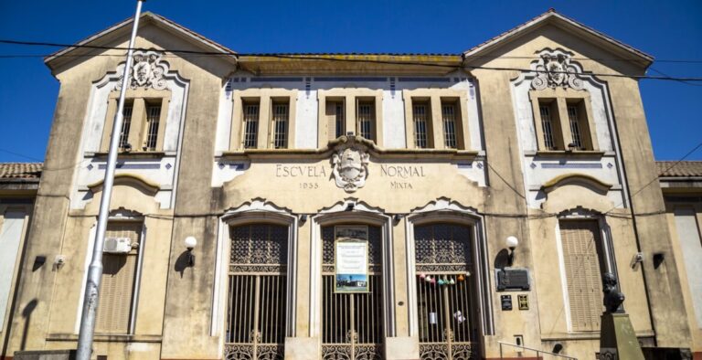 Celebración del 111º Aniversario de la Escuela Normal