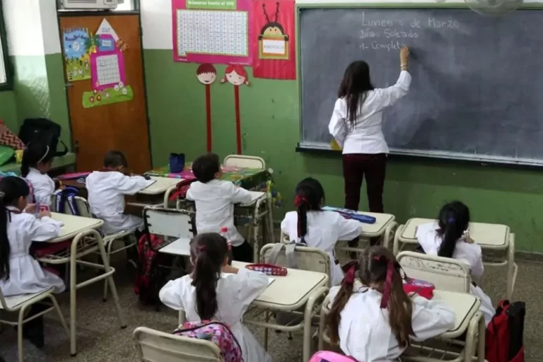 La Provincia actualizó la guía para el abordaje del bullying y el ciberacoso