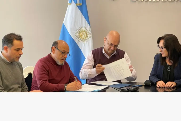 La Provincia acordó un aumento salarial con algunos gremios estatales