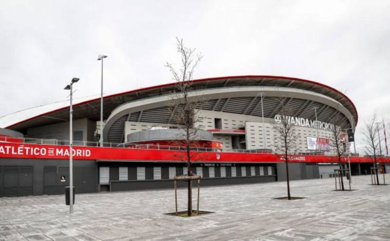 Alerta por un fuerte temporal en Madrid: suspendieron el duelo «Aleti»-Sevilla