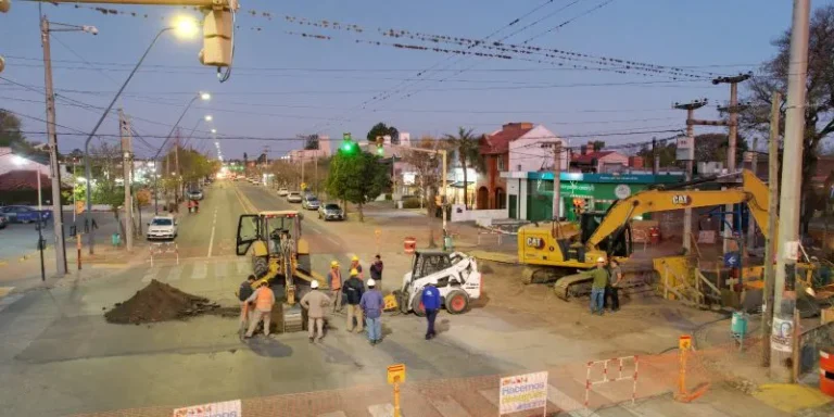 Por obras, cortaron la avenida Recta Martinoli a la altura de calle Viracocha
