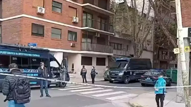 Le robaron la camioneta a un diplomático turco: un ladrón fue abatido por la Policía