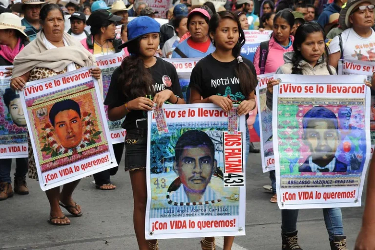 México: secuestran siete jóvenes, a nueve años de Ayotzinapa