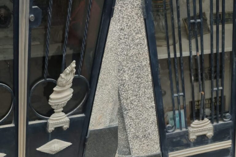 Continúan los robos en el Cementerio