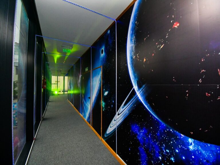 Planetario de San Francisco: Un viaje único por el Sistema Solar