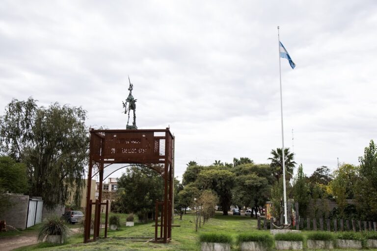 El Banco Rojo, símbolo de la lucha contra la violencia de género, fue víctima de vandalismo