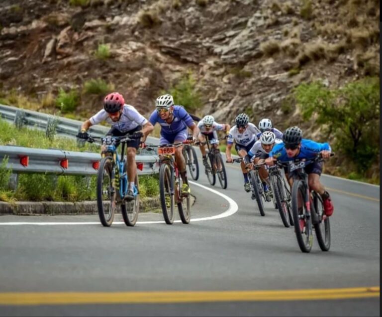 Se disputó la Falda Bike Race
