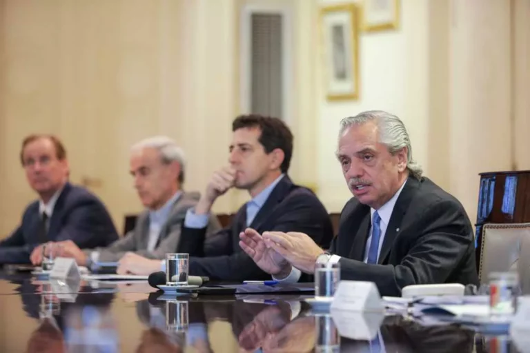 El presidente Alberto Fernández recibe hoy a Javier Milei