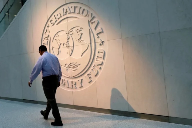 Oficina del Fondo Monetario evaluará el préstamo otorgado a la Argentina en 2018