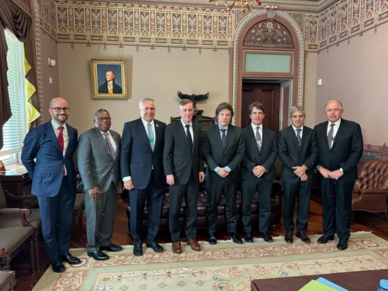 Milei se reunió en la Casa Blanca con el consejero de Seguridad Nacional Jake Sullivan