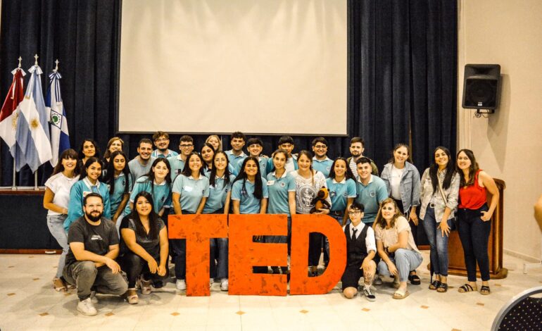 Estudiantes de la Escuela PROA presentaron una charla TED en Porteña