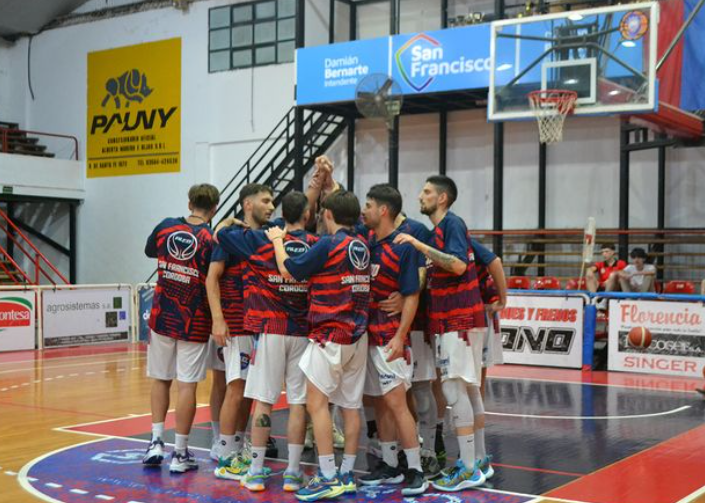 El Ceibo: A capa y espada