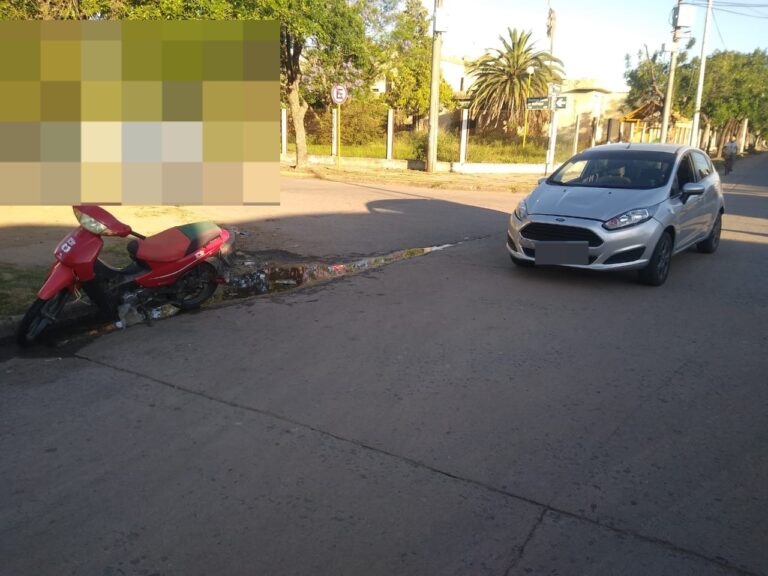Una bebé se salvó de milagro en un choque