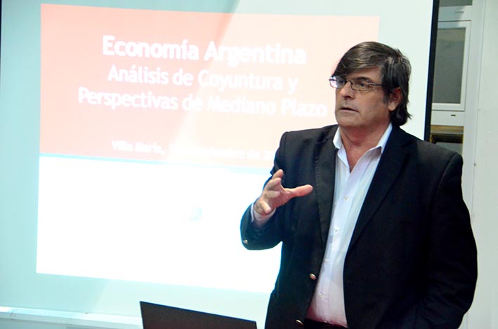 El economista Carlos Seggiaro disertará en el Centro Empresarial