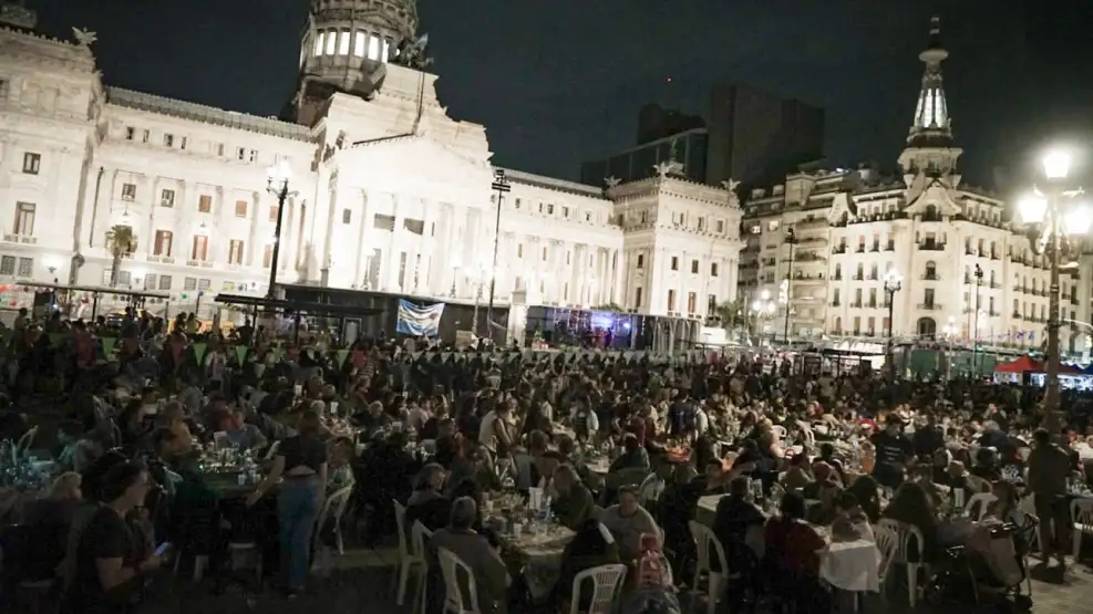 Cena navidena en el congreso