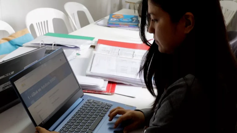 Oportunidad para terminar la secundaria de manera virtual