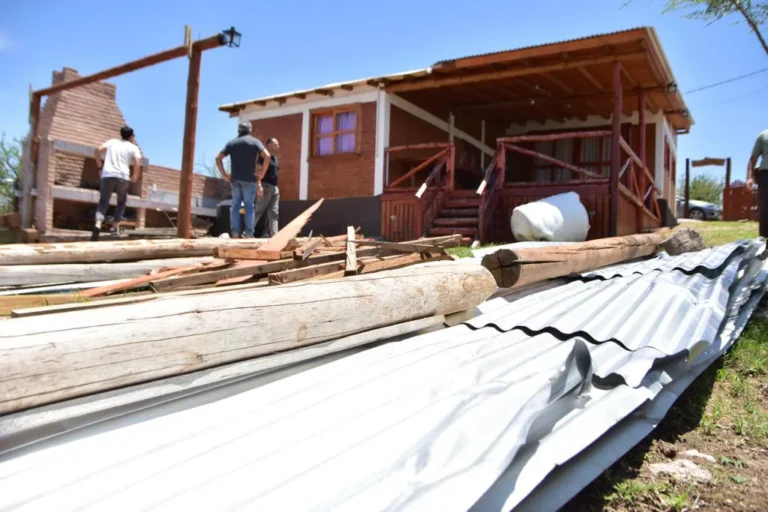 Traslasierra: la Provincia asistió a las familias damnificadas por el temporal