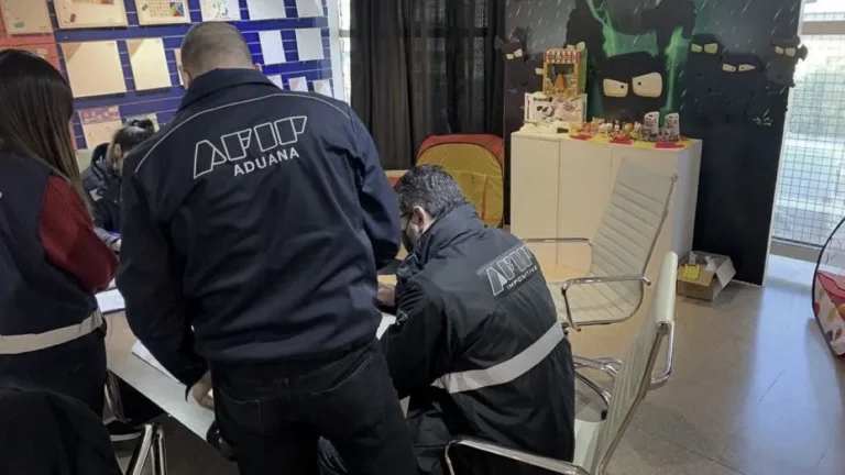 Denuncia de Aduana contra PedidosYa podría implicar a la empresa una multa u$s 1.400.000