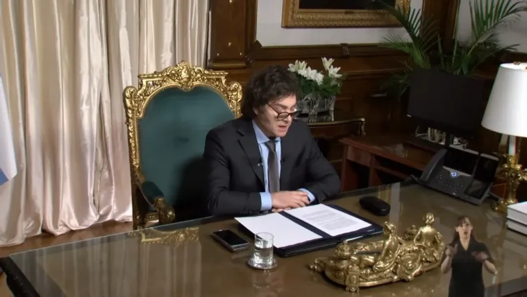 Milei pidió a la gente que le exija a sus legisladores la aprobación de la ley ómnibus