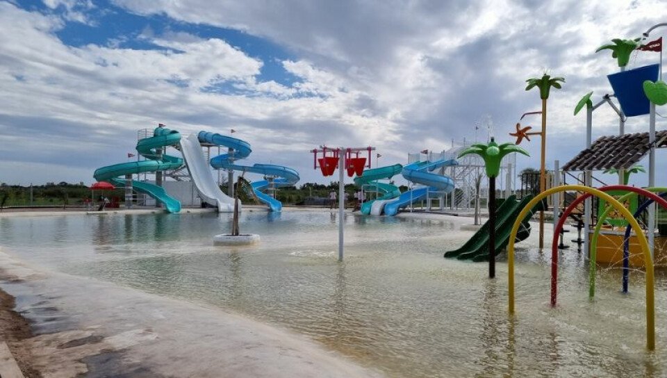 Parque acuatico ansenuza miramar medium size