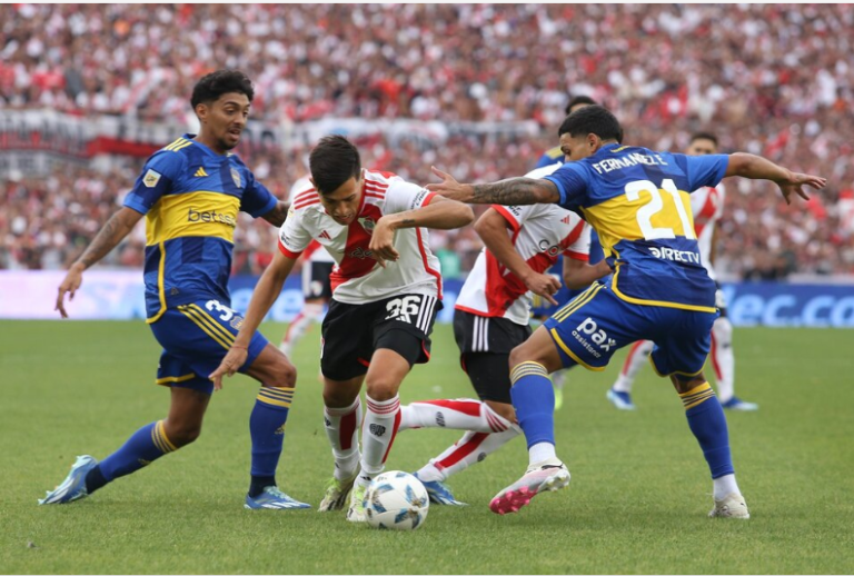 Con goles de Solari y Medina, River y Boca empataron 1-1 en el Superclásico