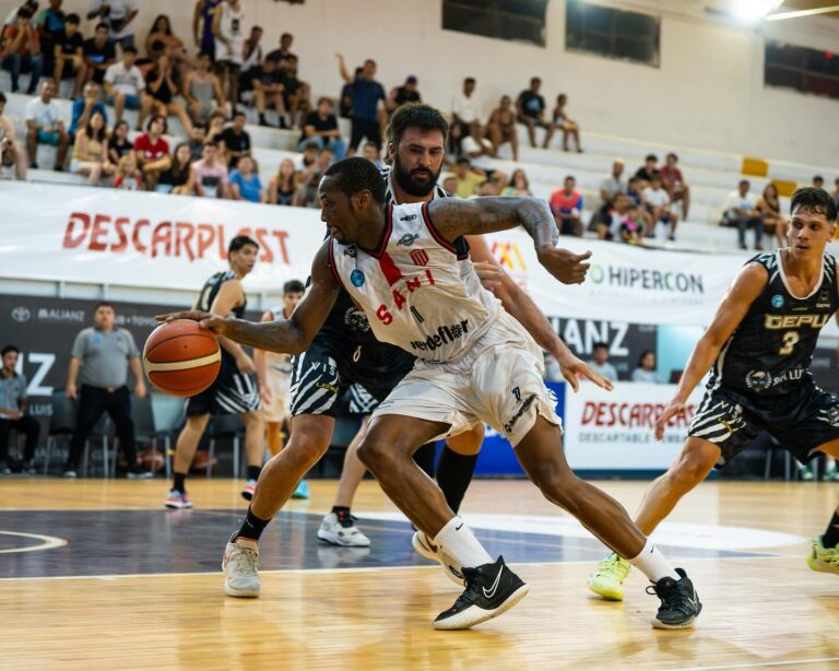San Isidro y Suardi se disputan el liderato
